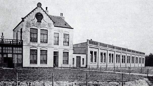 1920